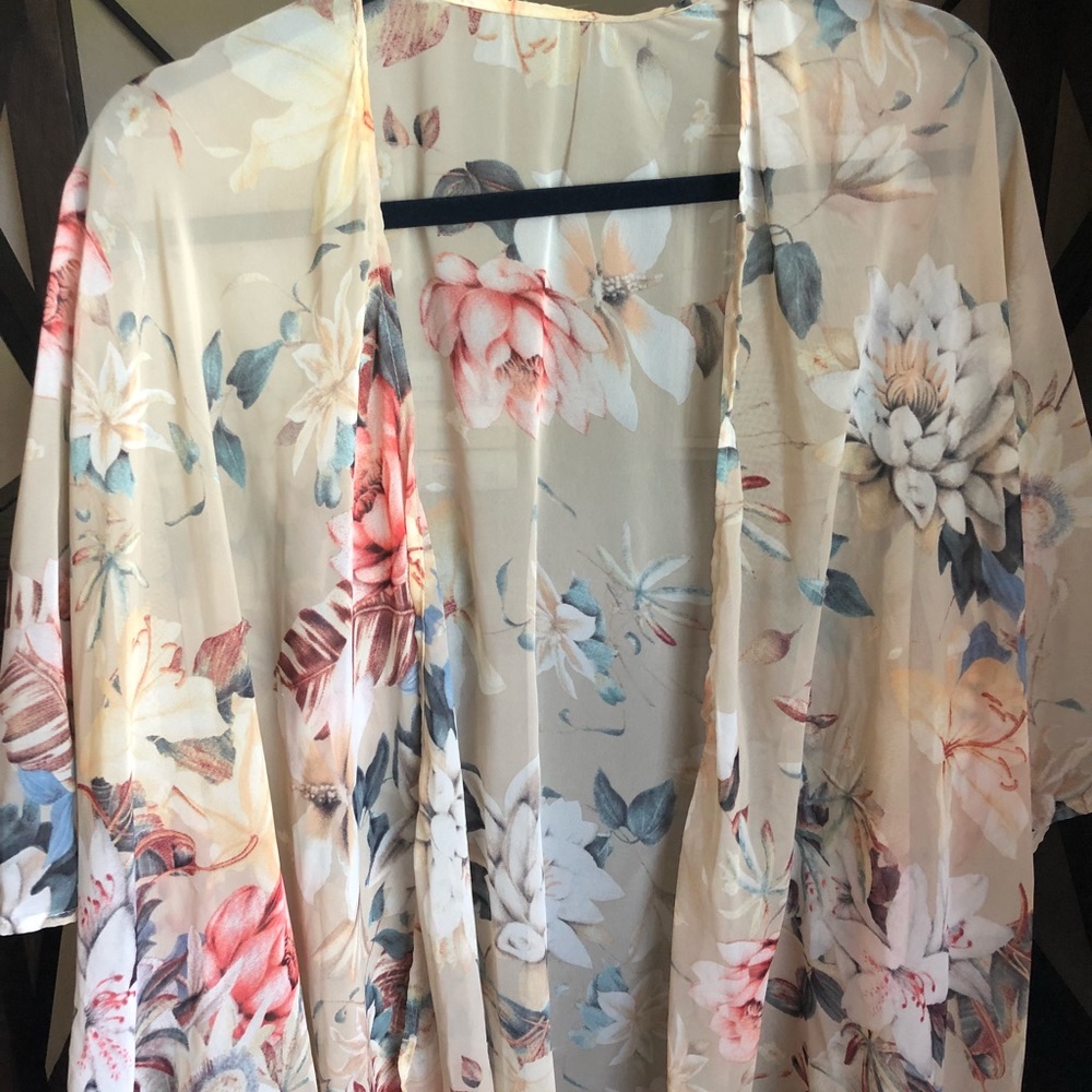 Floral print kimono size xs/s